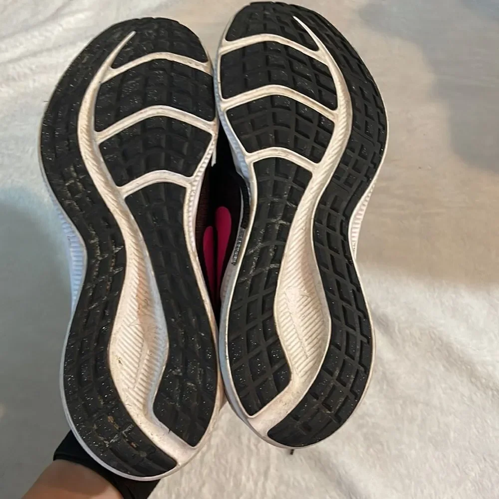 Nike Girls Downshifter sneakers size 5Y